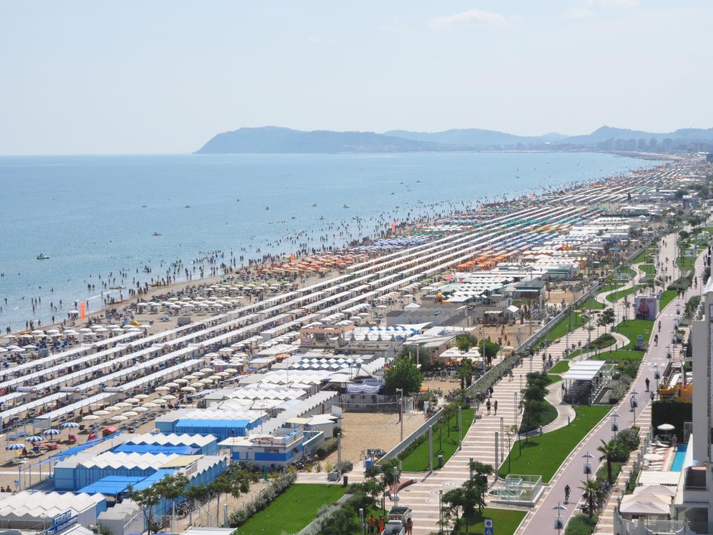 Hotel Ermeti B&B Brunch Riccione Exterior foto